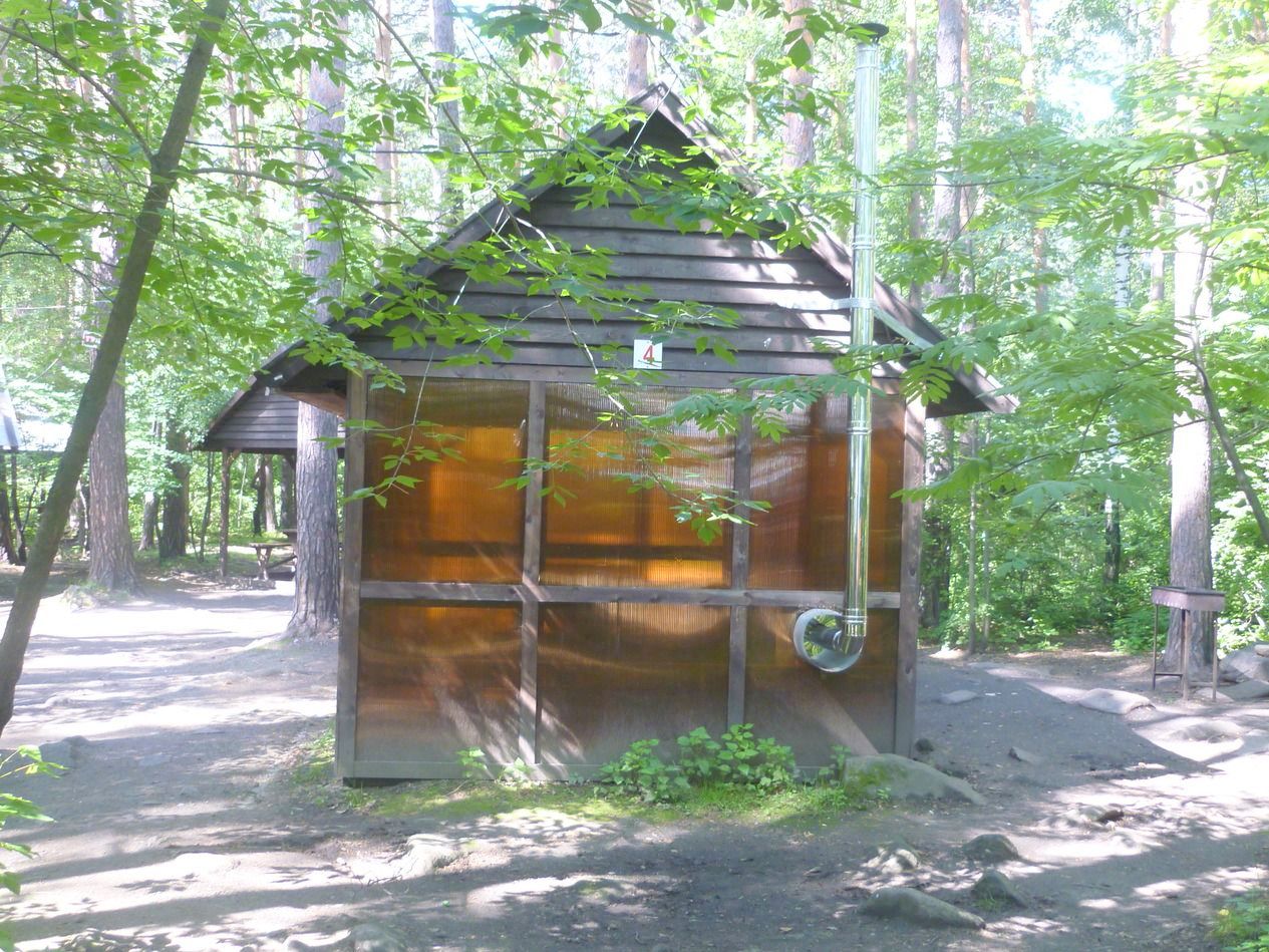 Беседка № 4 парк отдыха каменный пляж на озере Шарташ