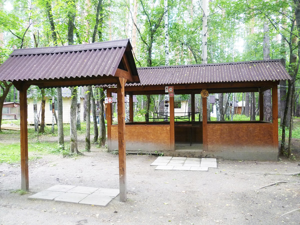 Большая летняя беседка с мангалом