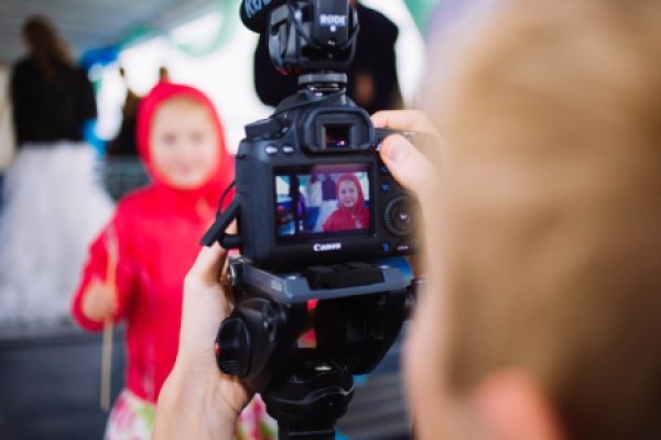 Видеооператор на день рождения или выпускной